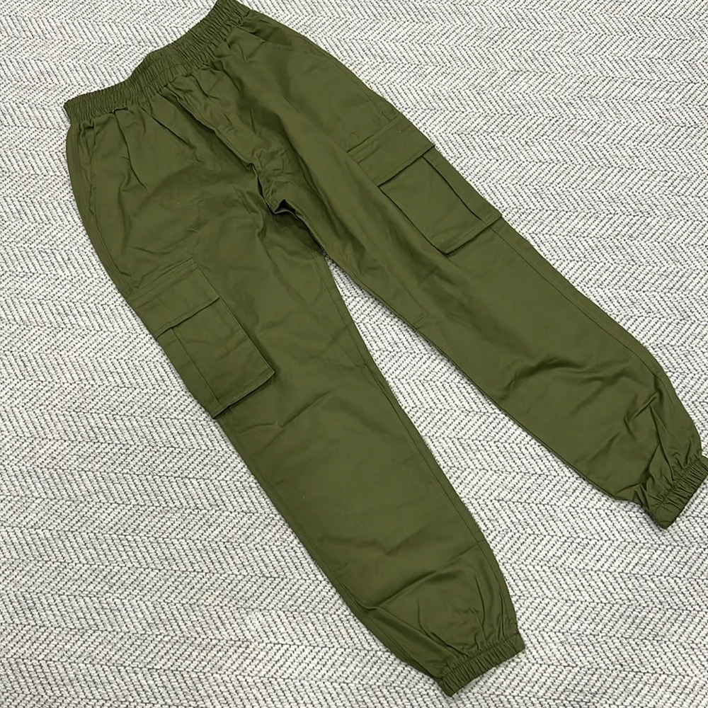 Amazon cargo pants New without tag